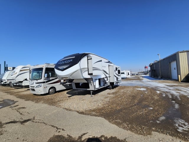 USED 2023 Keystone COUGAR 27 SGS