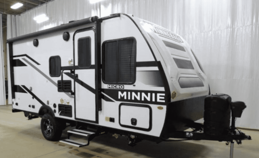 NEW 2023 Winnebago Micro Minnie 1700bh