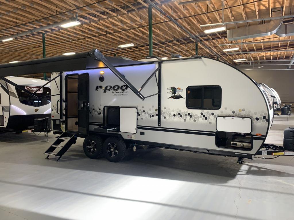NEW 2022 FOREST RIVER R-POD 202