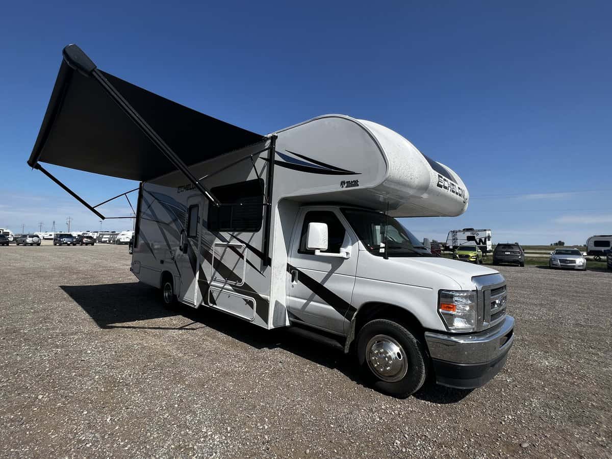 NEW 2024 Thor Motor Coach ECHELON LC26