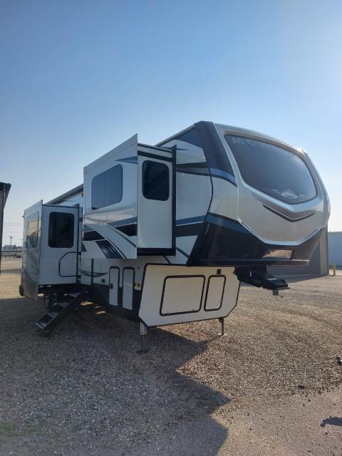 USED 2021 Keystone MONTANA 3760 FL