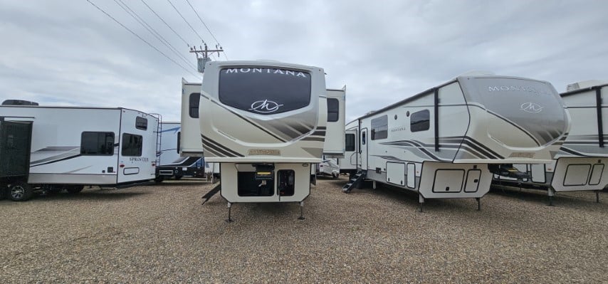 NEW 2023 Keystone MONTANA 3761 FL