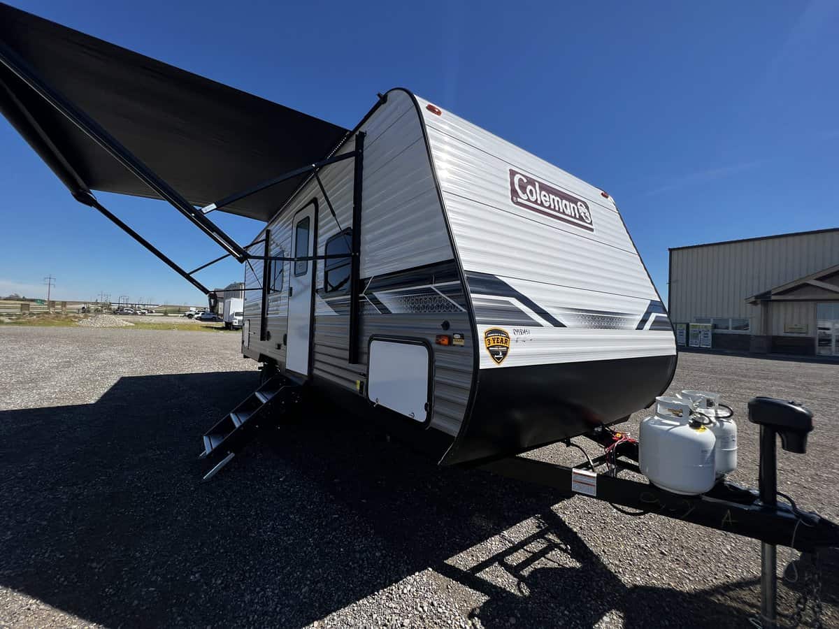 NEW 2024 KEYSTONE RV COLEMAN LANTERN 214 BH