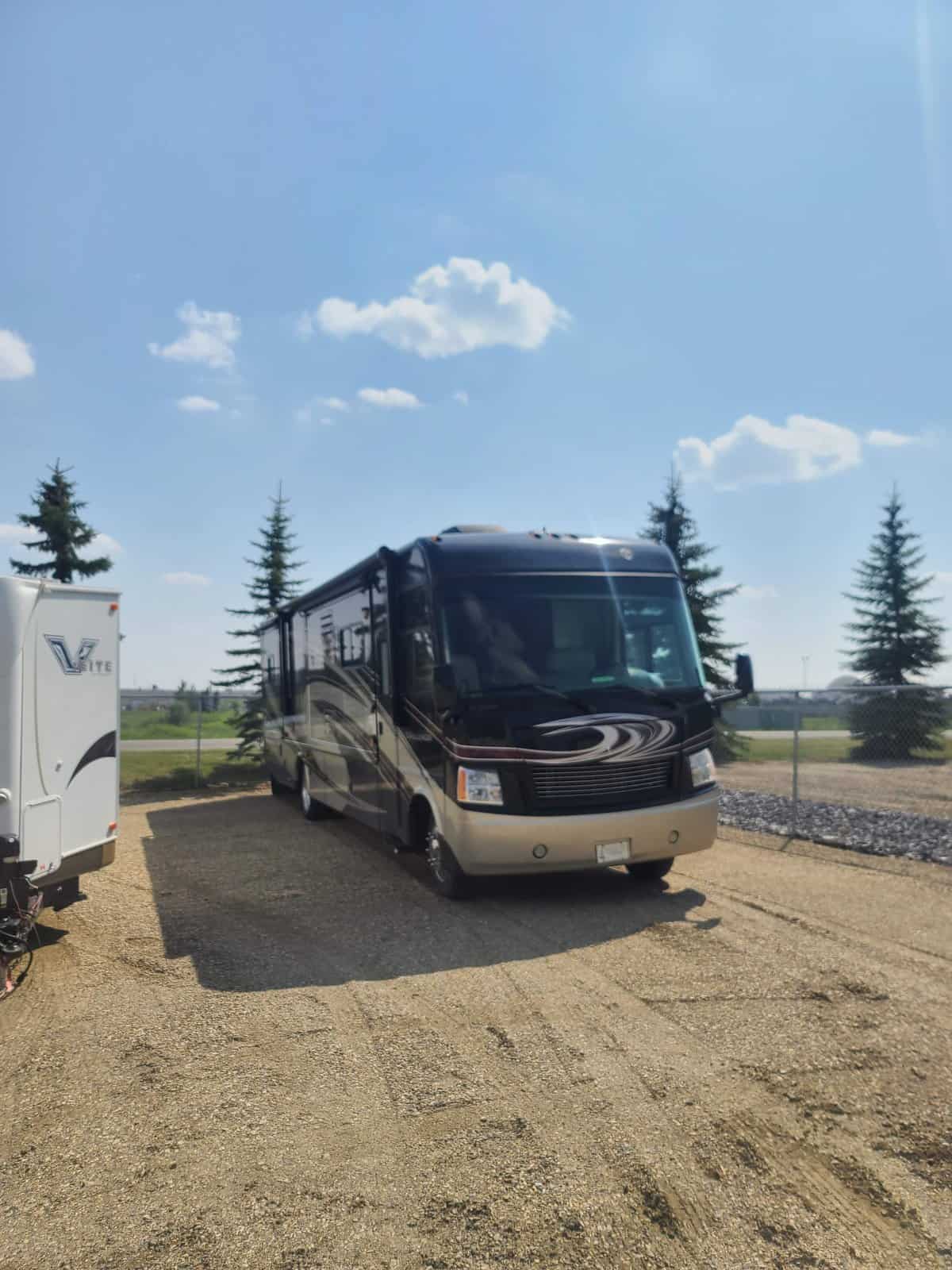 USED 2013 Thor Motor Coach Challenger 37GT