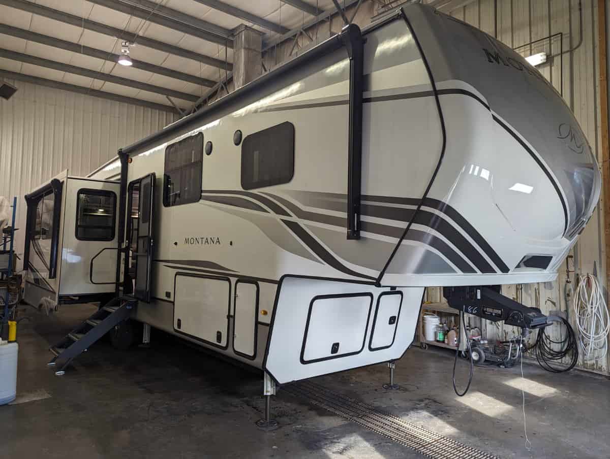 NEW 2024 Keystone MONTANA 3231 CK