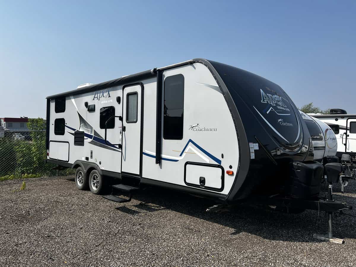 USED 2017 Coachmen Apex Ultra Lite 245BHS