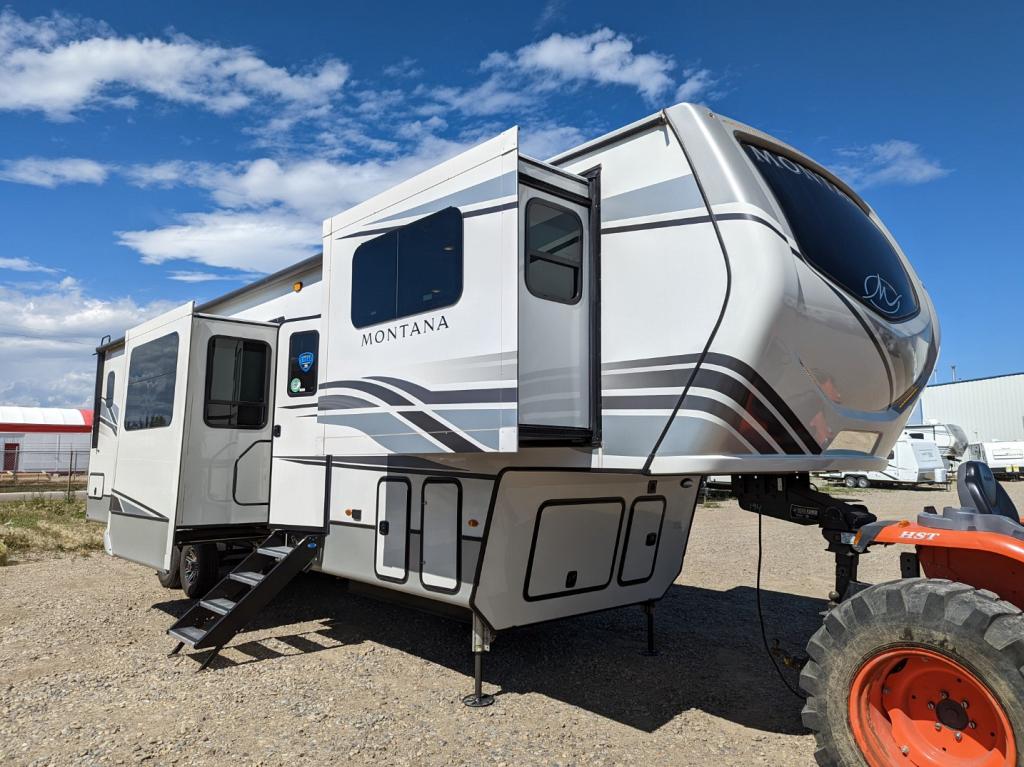 NEW 2022 KEYSTONE MONTANA 3762 BP