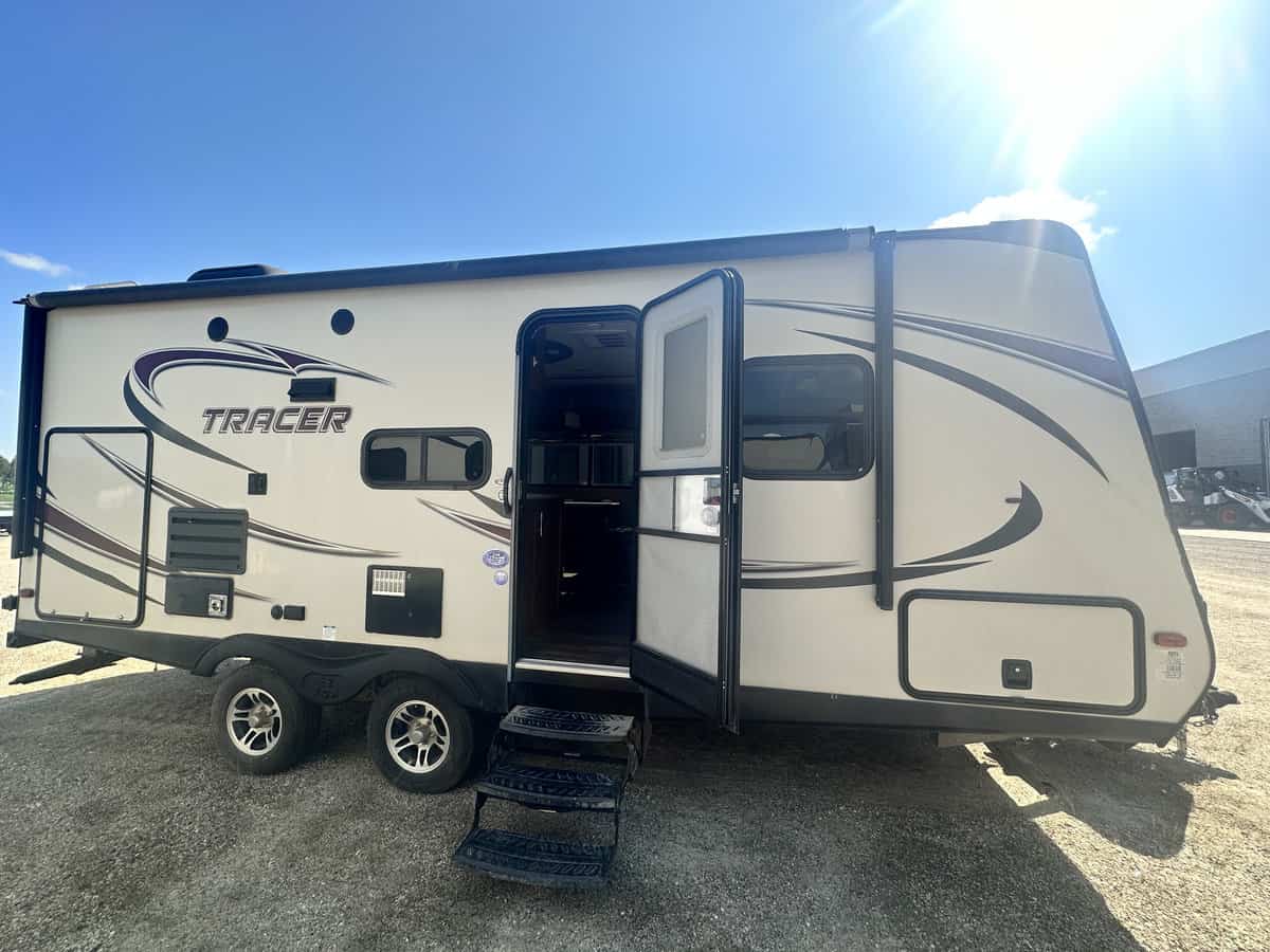 USED 2016 Forest River TRACER 230 FBS