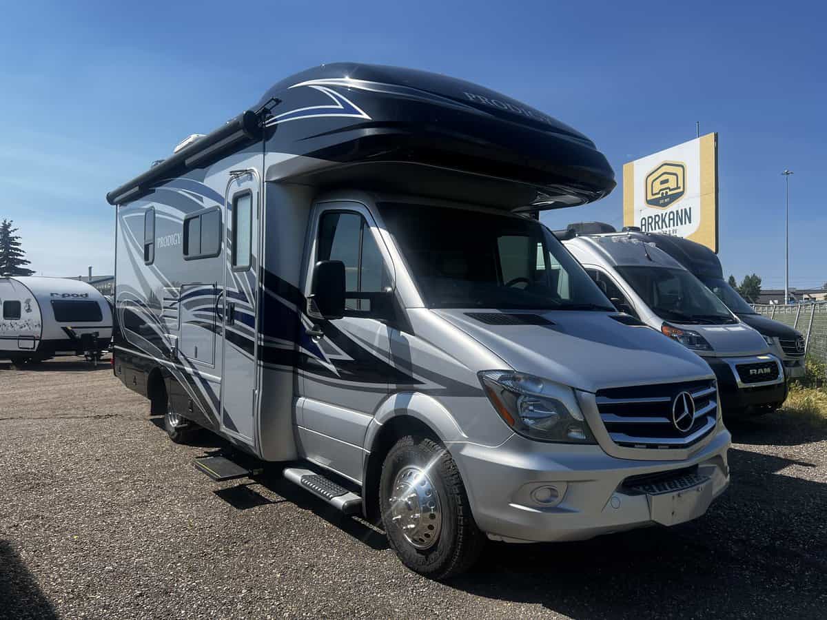 USED 2018 Holiday Rambler Prodigy 24B