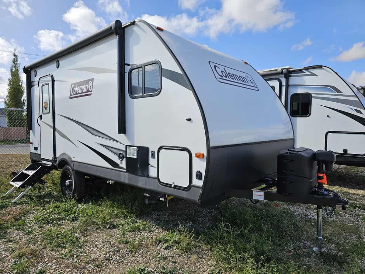 USED 2021 Dutchmen COLEMAN LIGHT 1605