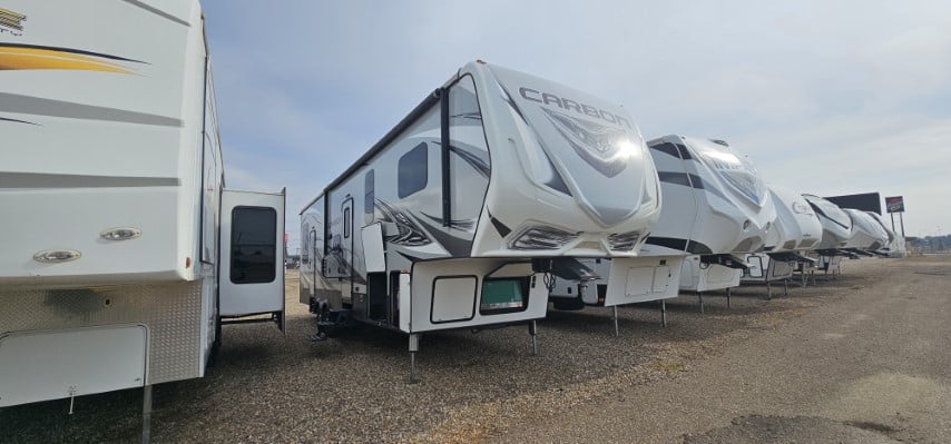 USED 2017 Keystone Carbon 337