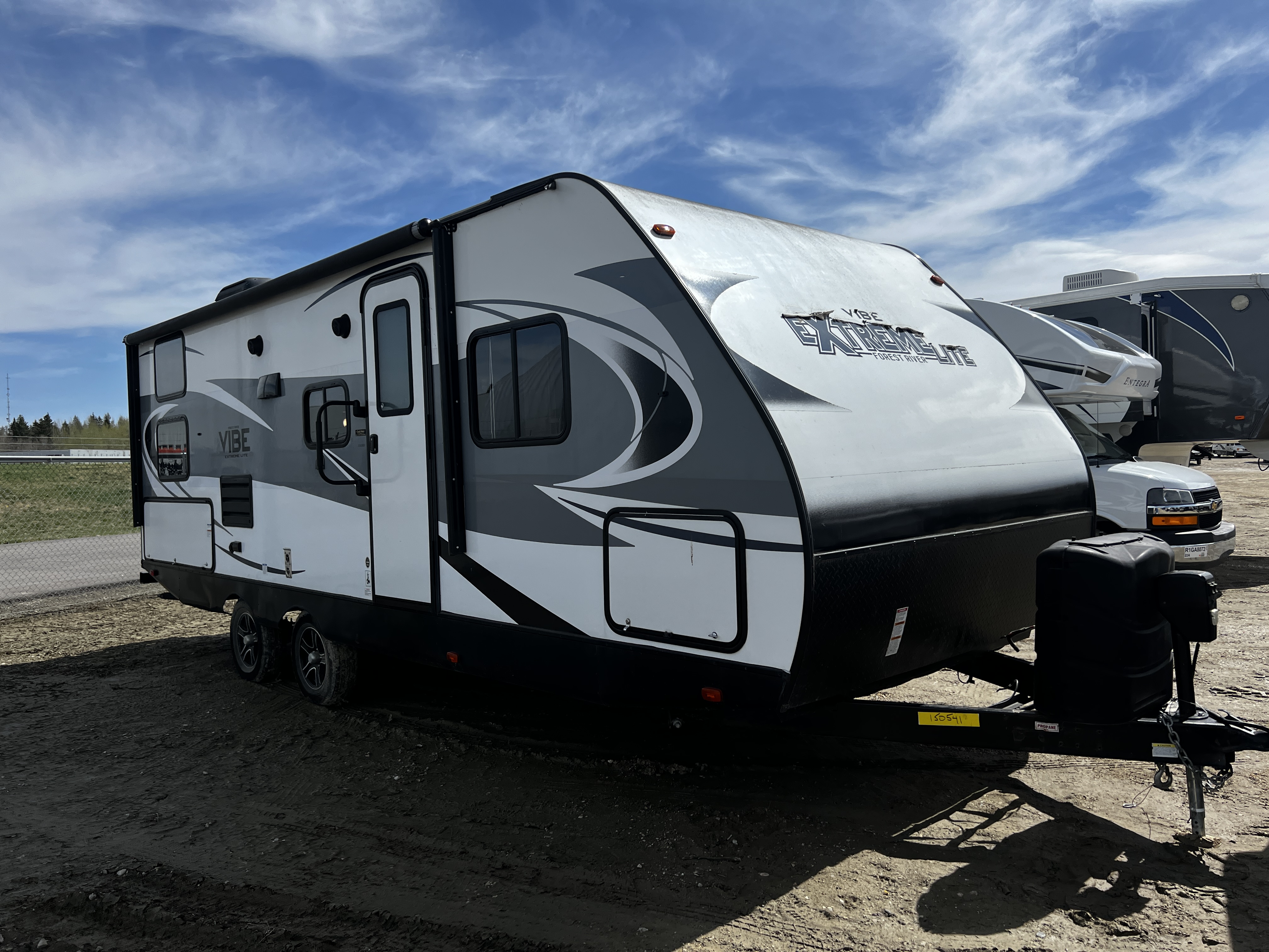 Used 2018 Forest River VIBE 254 BH
