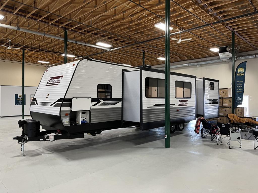 NEW 2022 DUTCHMEN COLEMAN LANTERN 334 BH