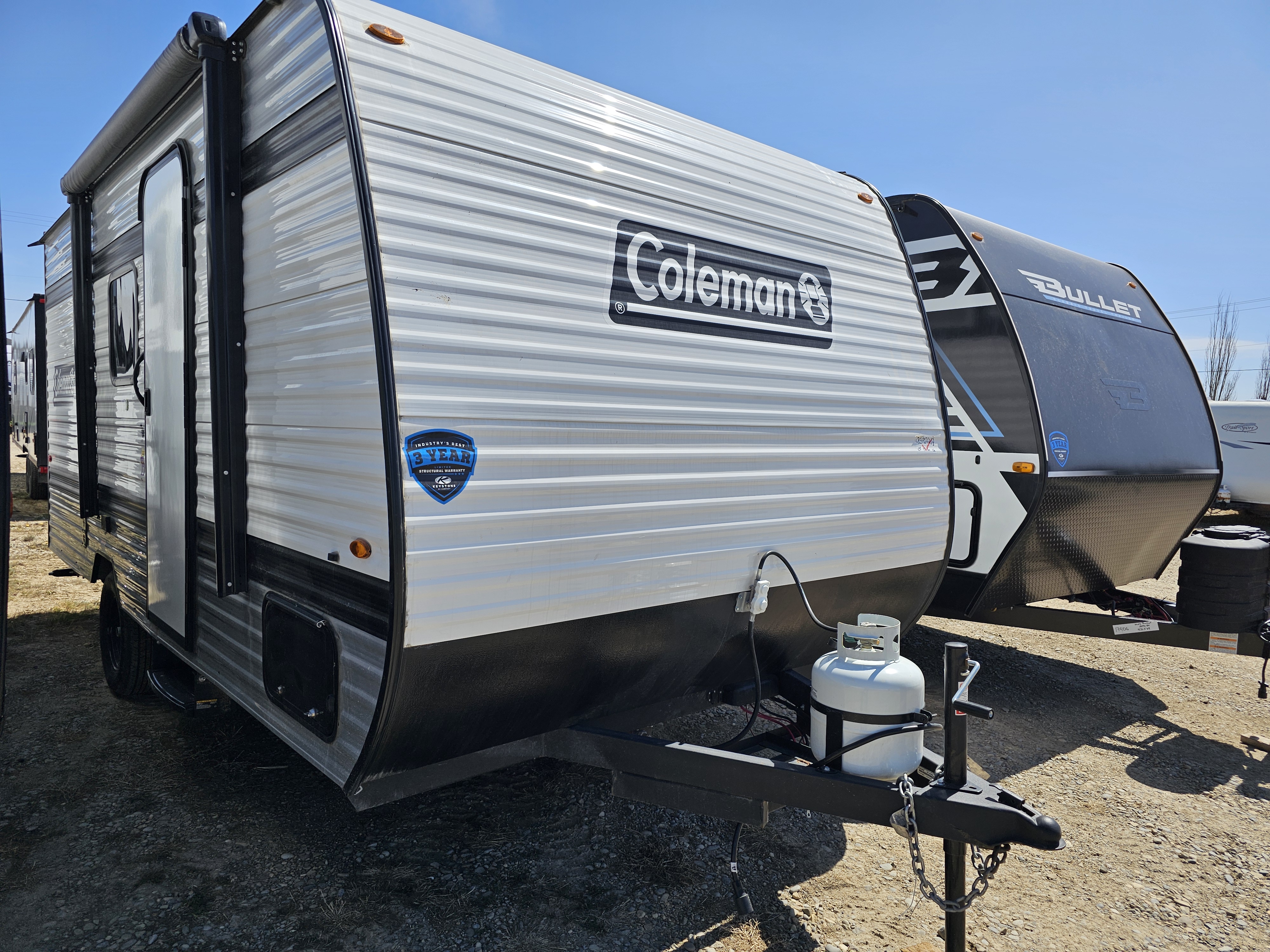 New 2025 Keystone COLEMAN LANTERN 17 B