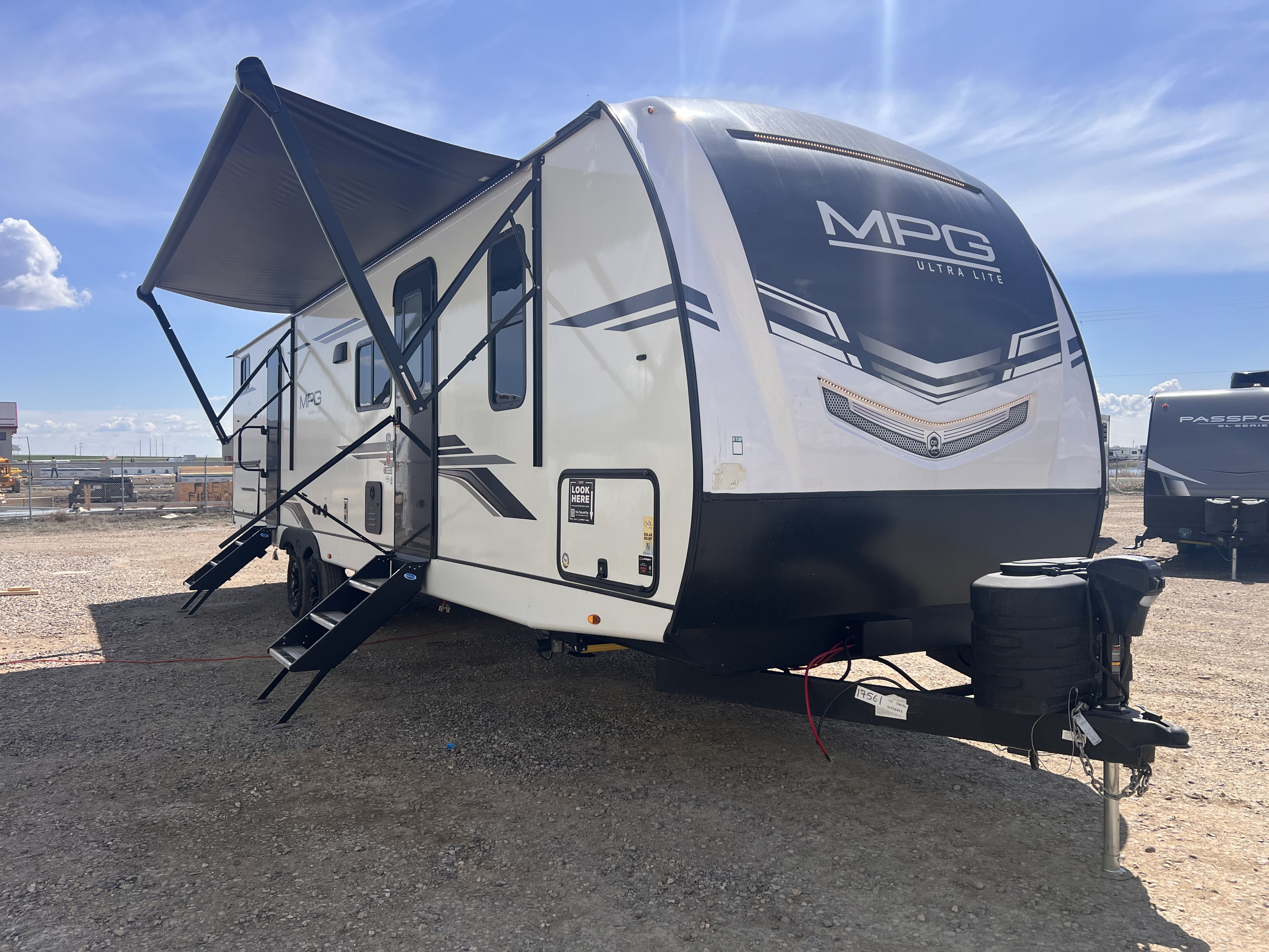 New 2025 Cruiser Rv MPG 3310 BH