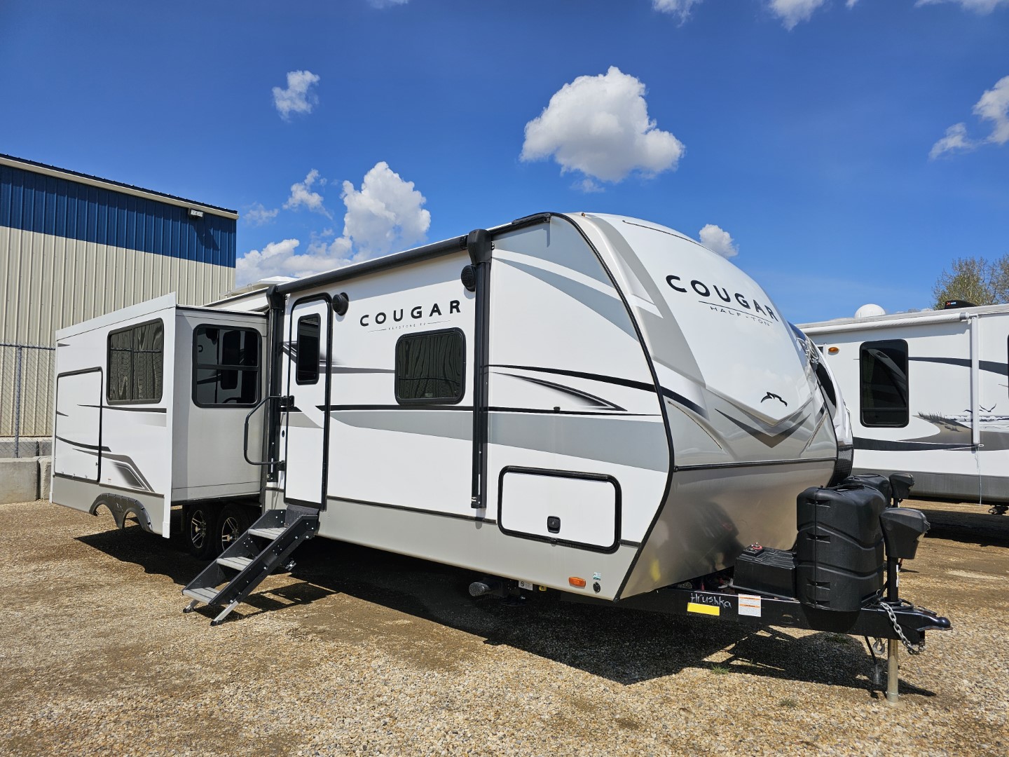 Used 2023 Keystone COUGAR 29 RLKWE