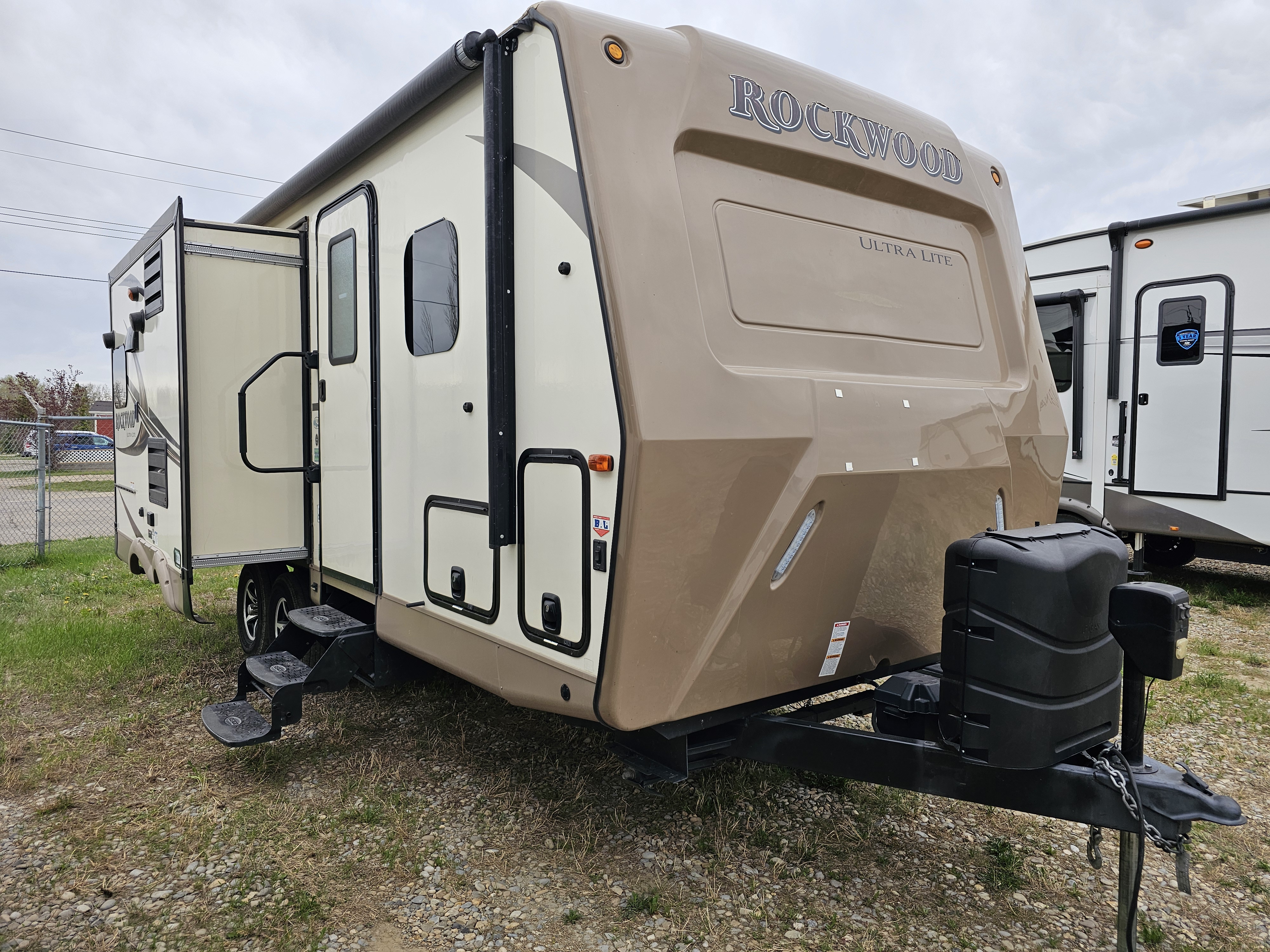 USED 2017 Forest River ROCKWOOD 2304 DS