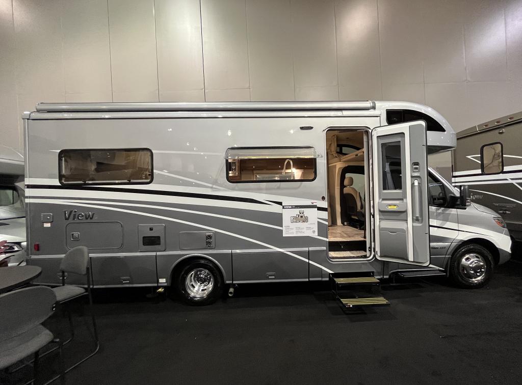 SOLD 2023 WINNEBAGO VIEW 24 J Acheson, AB