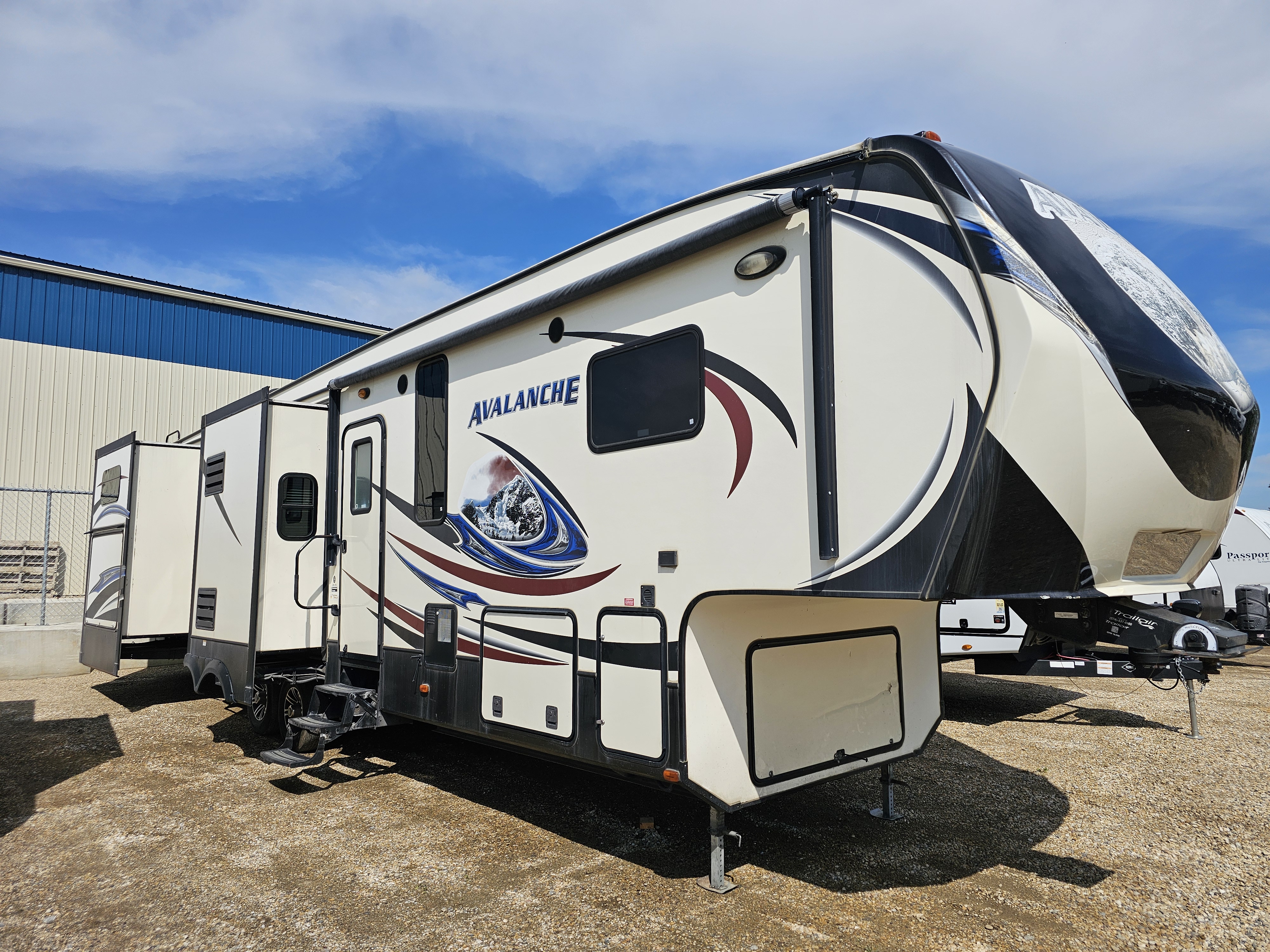Used 2014 Keystone AVALANCHE 361 TG