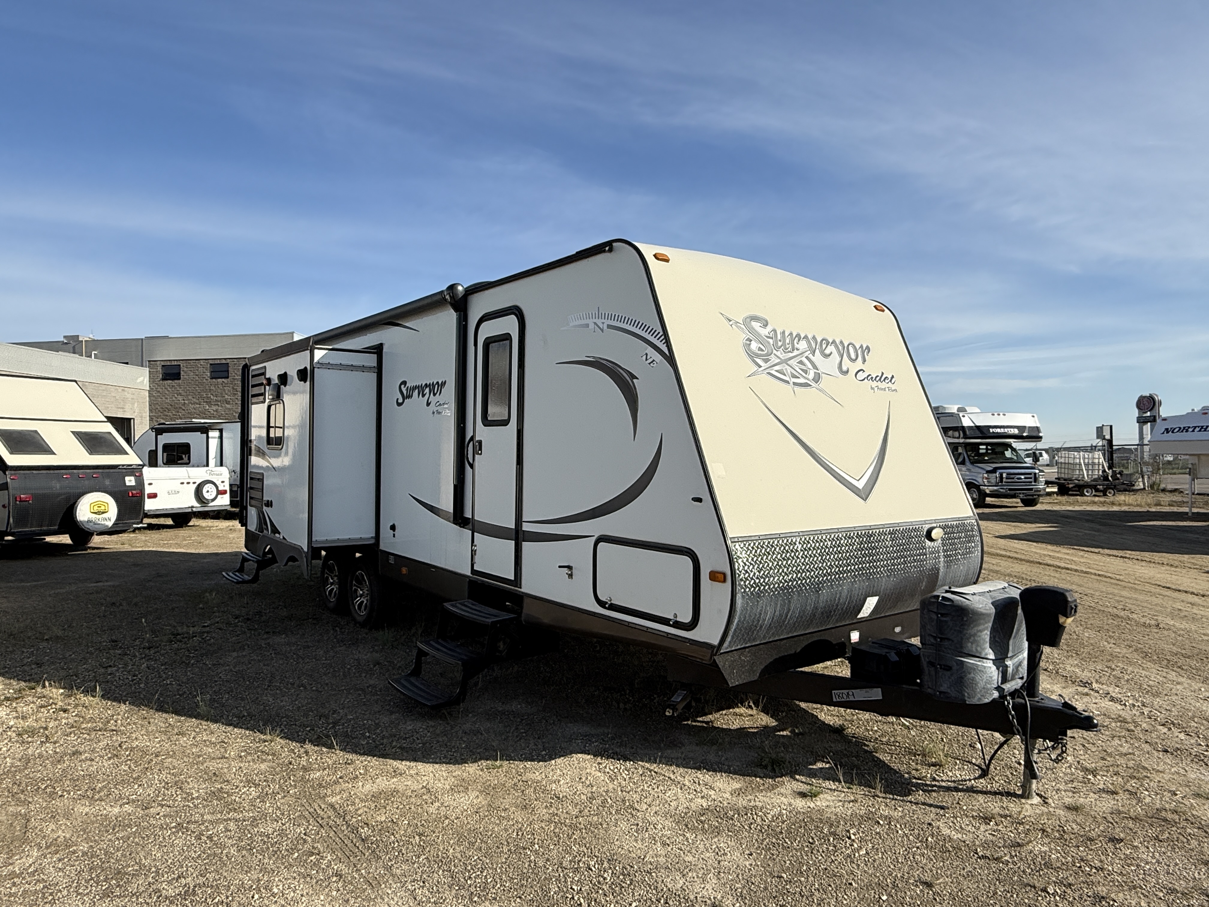 Used 2015 Forest River SURVEYOR 265 RLDS