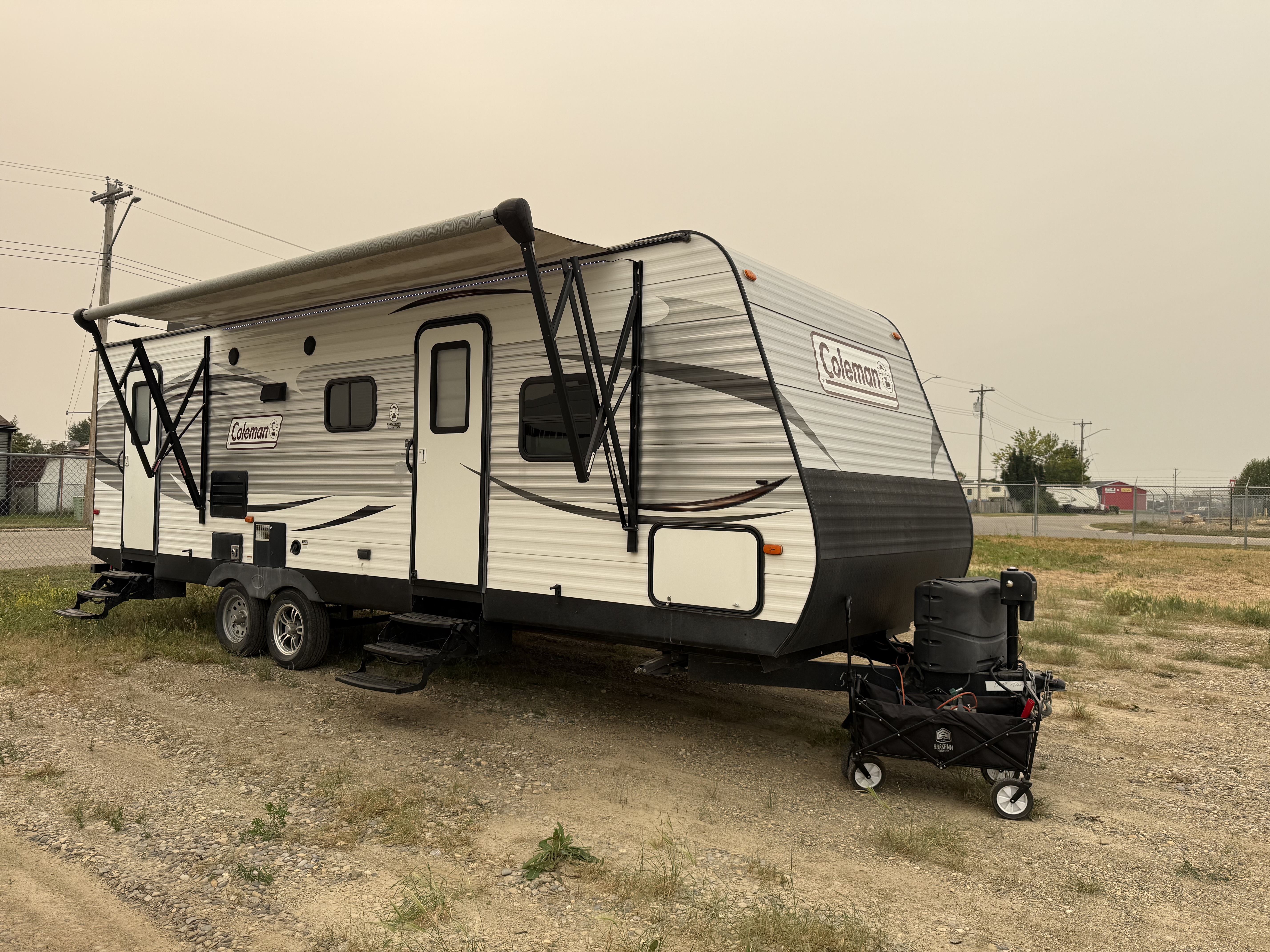 Used 2016 Dutchmen COLEMAN LANTERN 263BHS