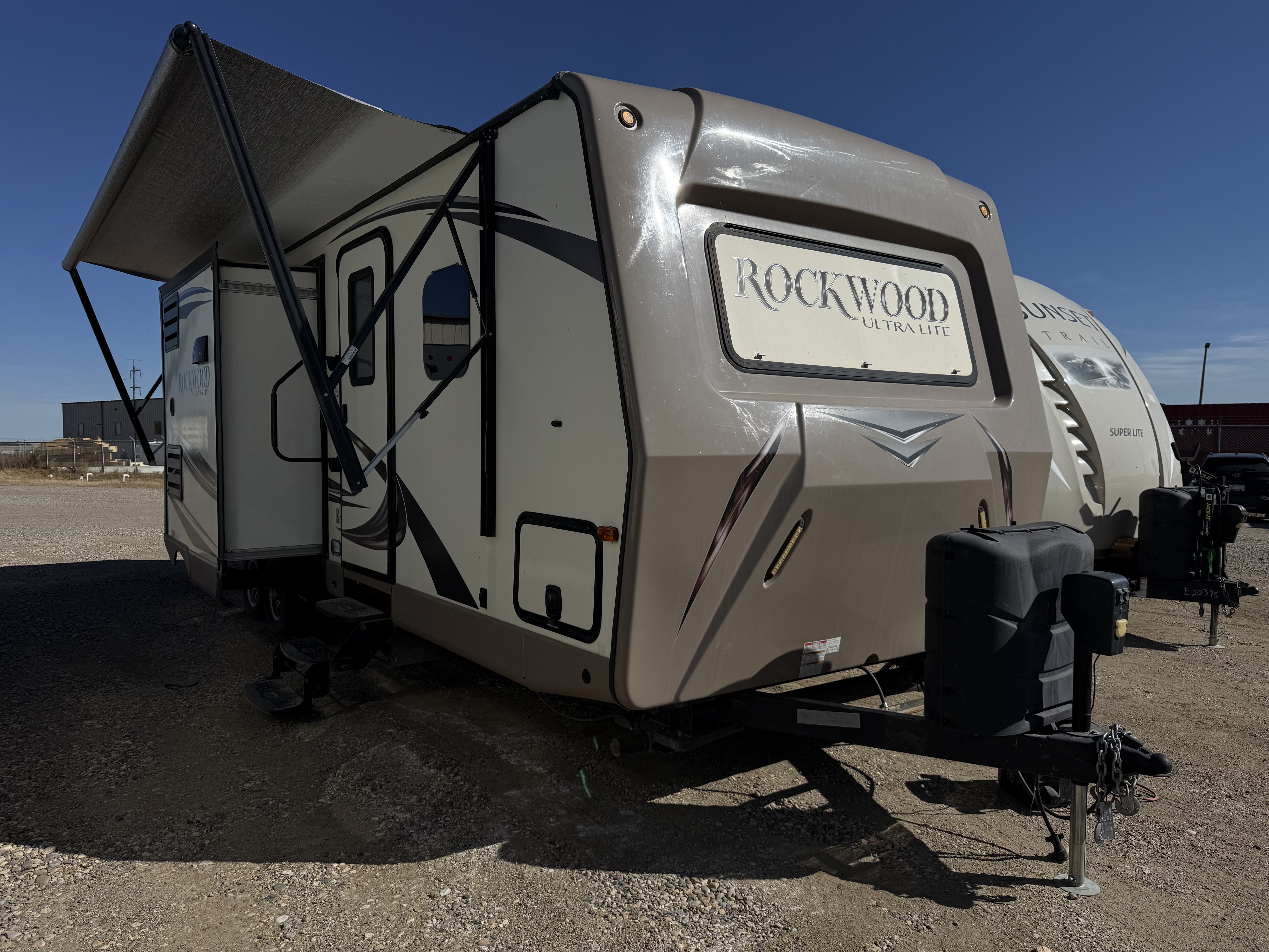 Used 2015 Forest River ROCKWOOD M-2607A