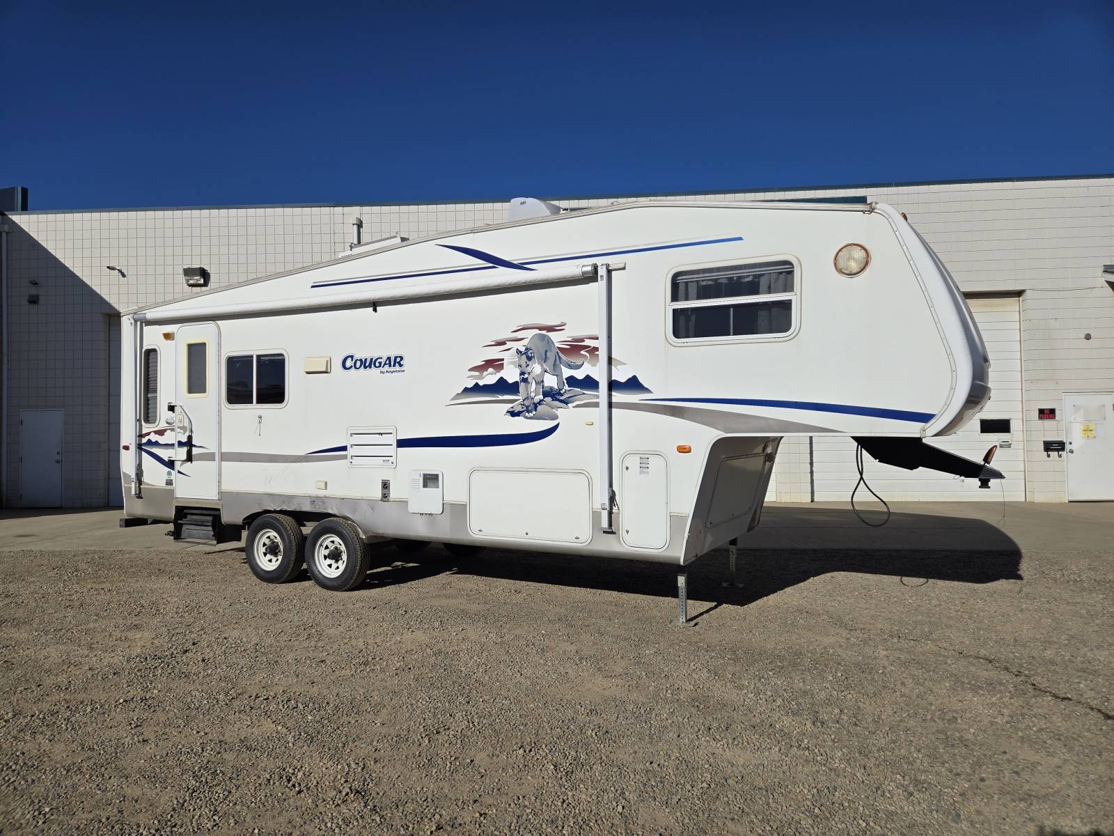 Used 2005 Keystone COugar 276RLS