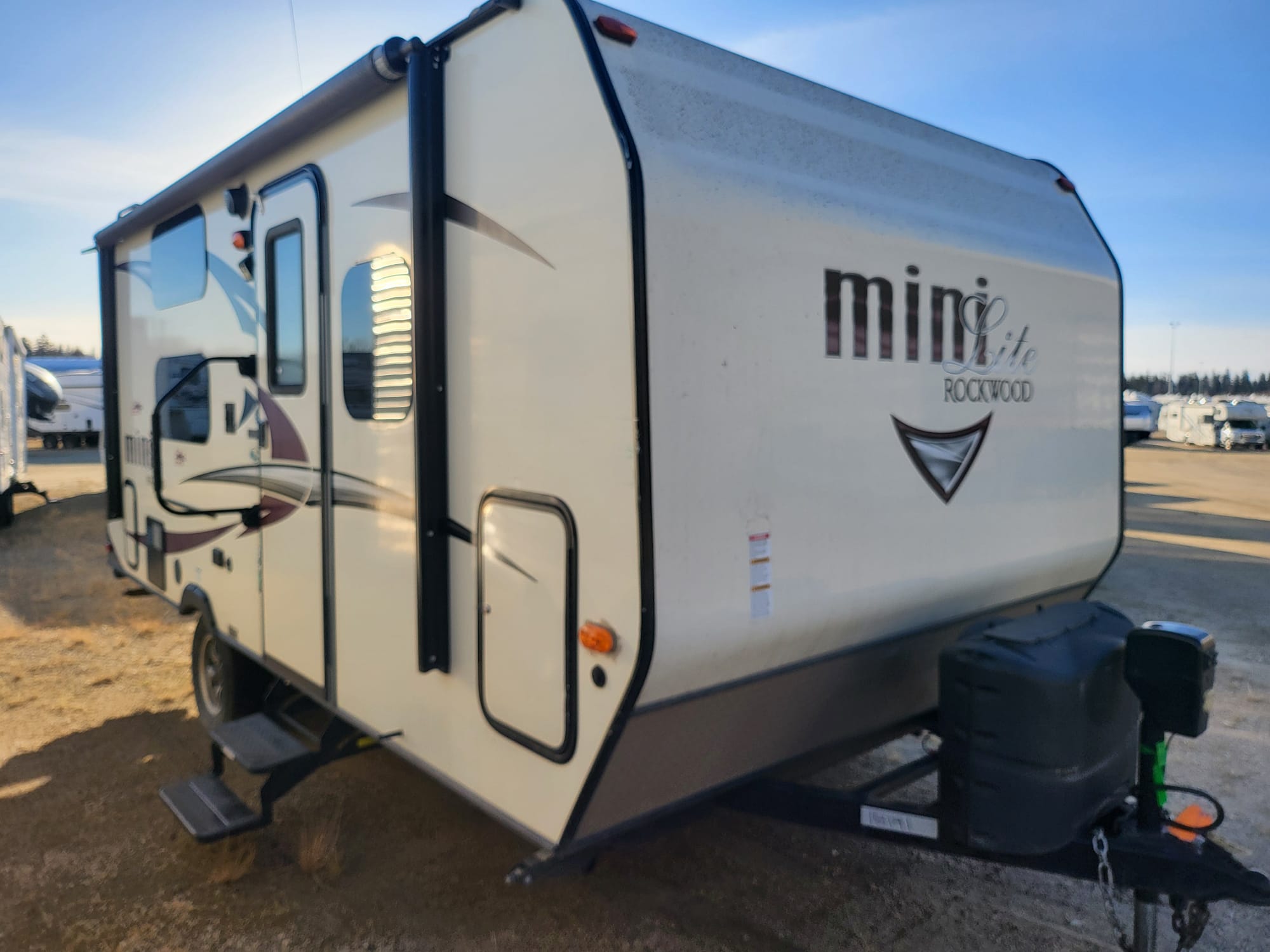 Used 2017 Forest River ROCKWOOD MINI LITE 1902
