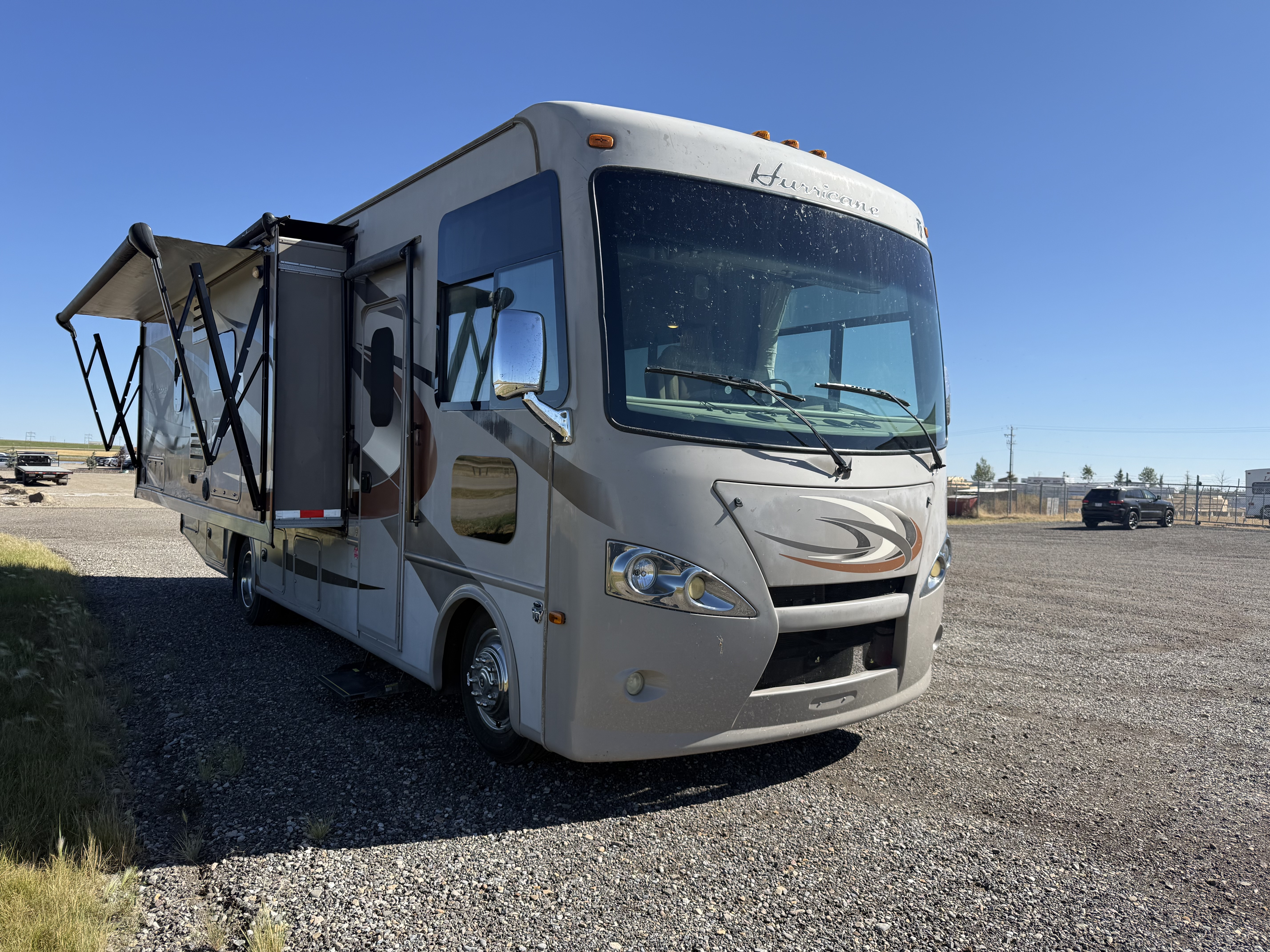 USED 2016 Thor HURRICANE 27K