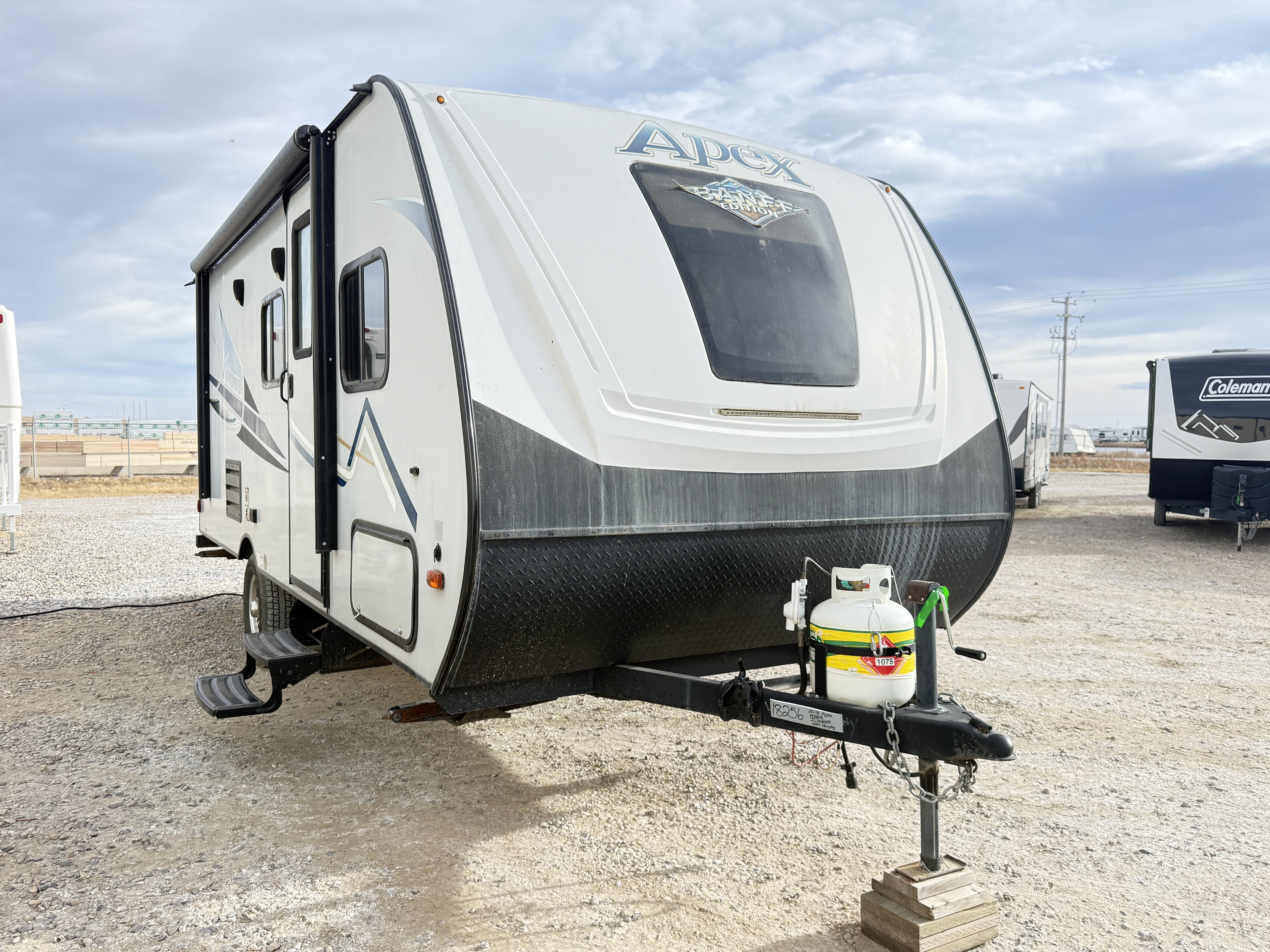 Used 2018 Coachmen APEX 193BHS