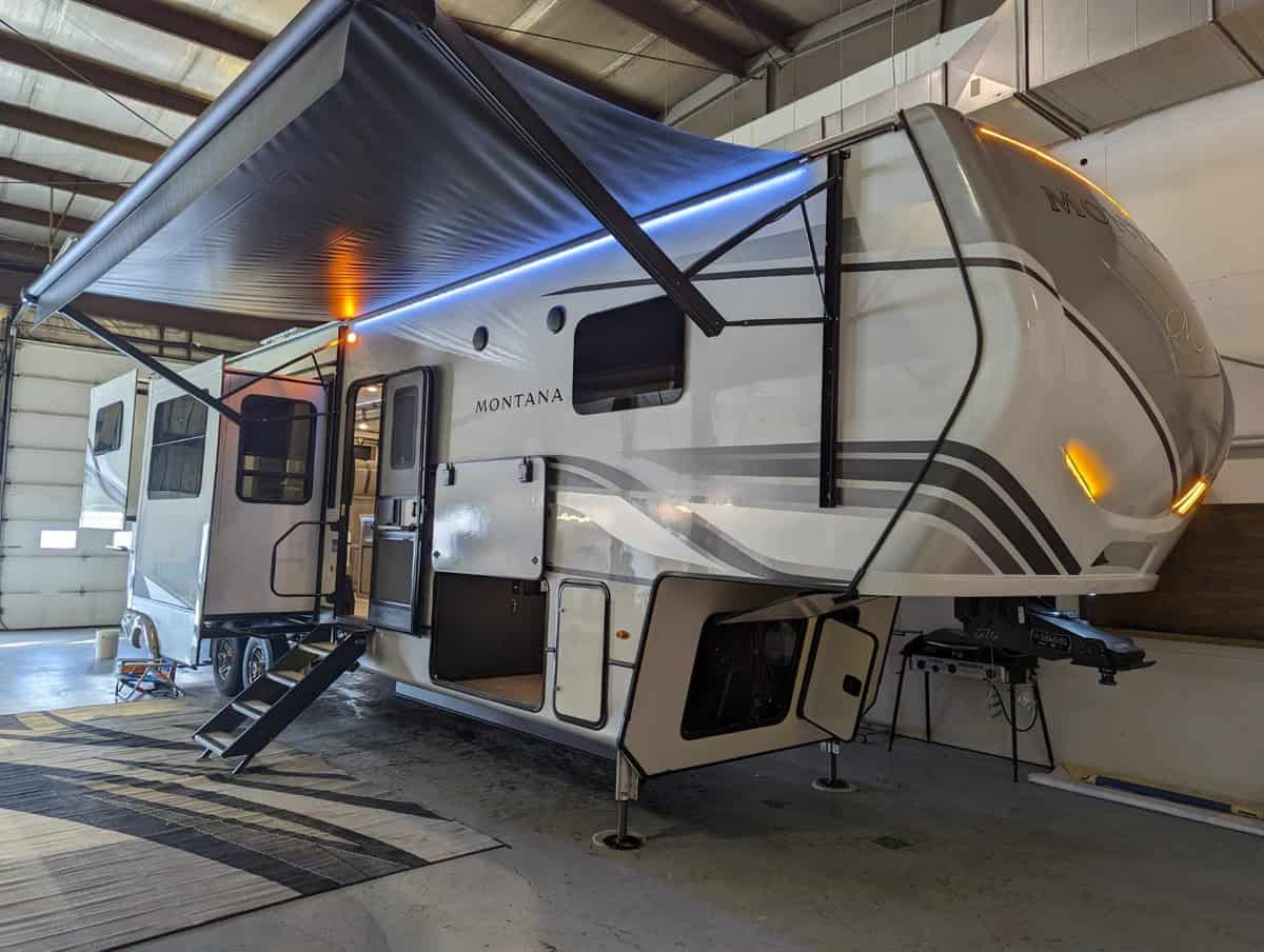NEW 2022 KEYSTONE MONTANA 3791 RD