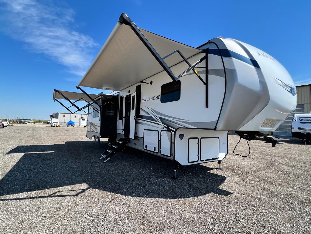 NEW 2022 KEYSTONE AVALANCHE 338 GK