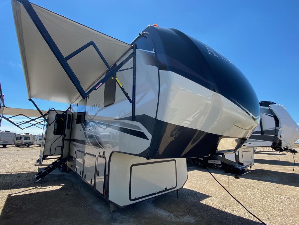 NEW 2022 KEYSTONE ALPINE 3720 MD