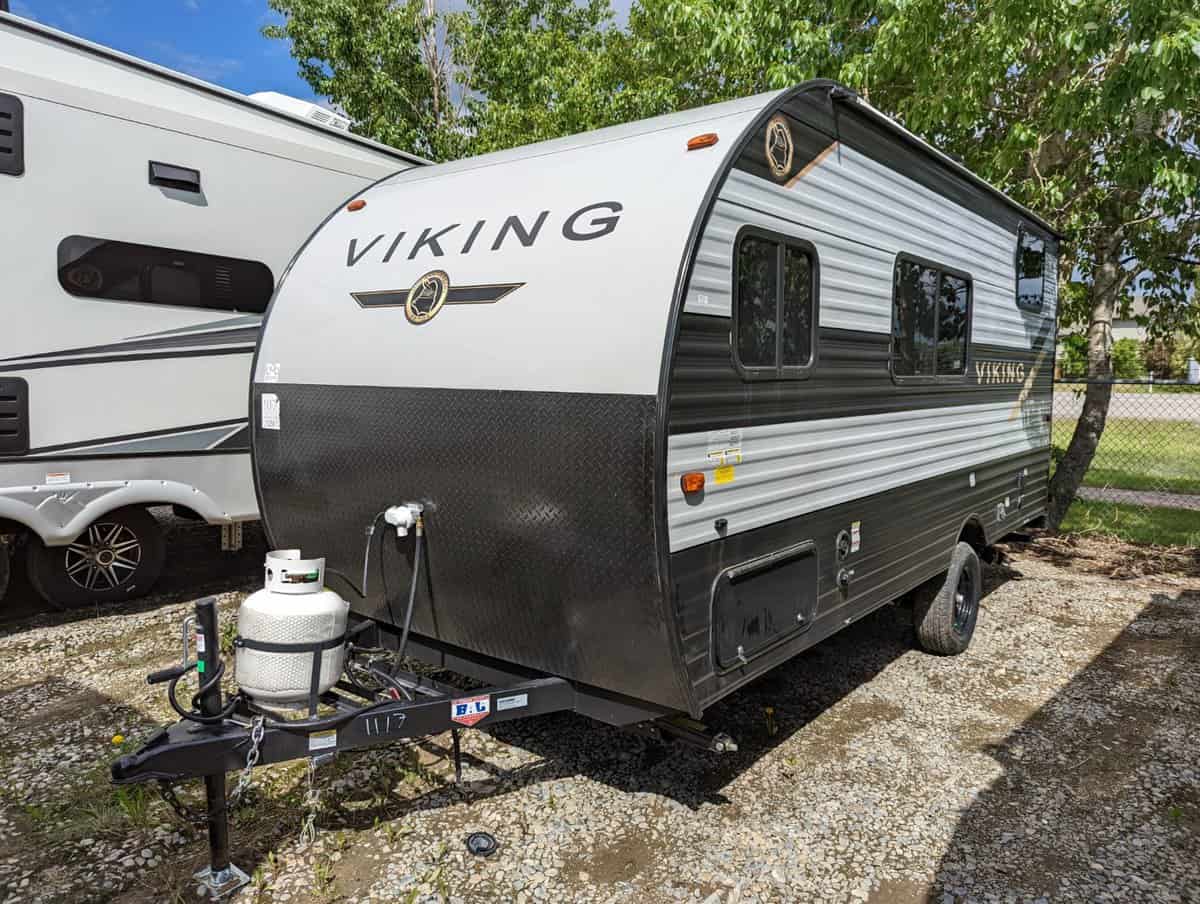 NEW 2022 FOREST RIVER VIKING 17 BH
