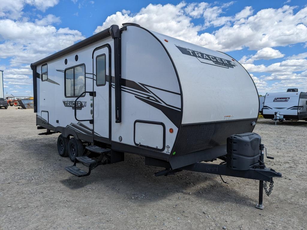 NEW 2022 FOREST RIVER TRACER 200 BHSLE