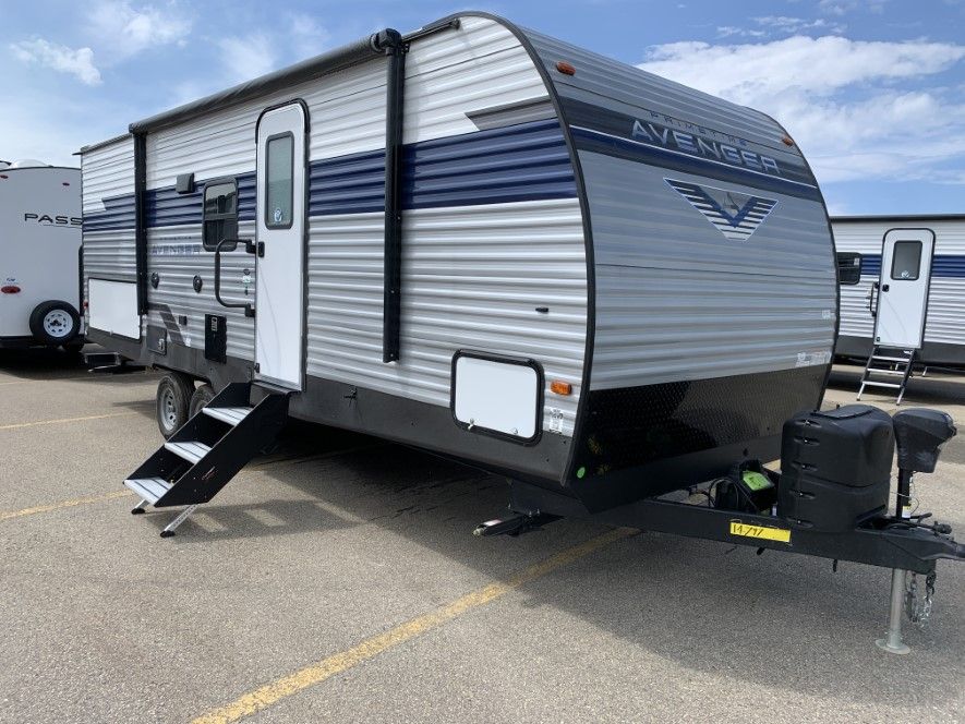 NEW 2022 FOREST RIVER AVENGER 24 BHS