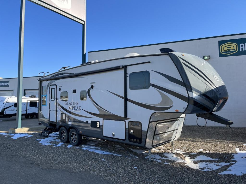 USED 2015 OUTDOORS RV GLACIER PEAK 26 RDS