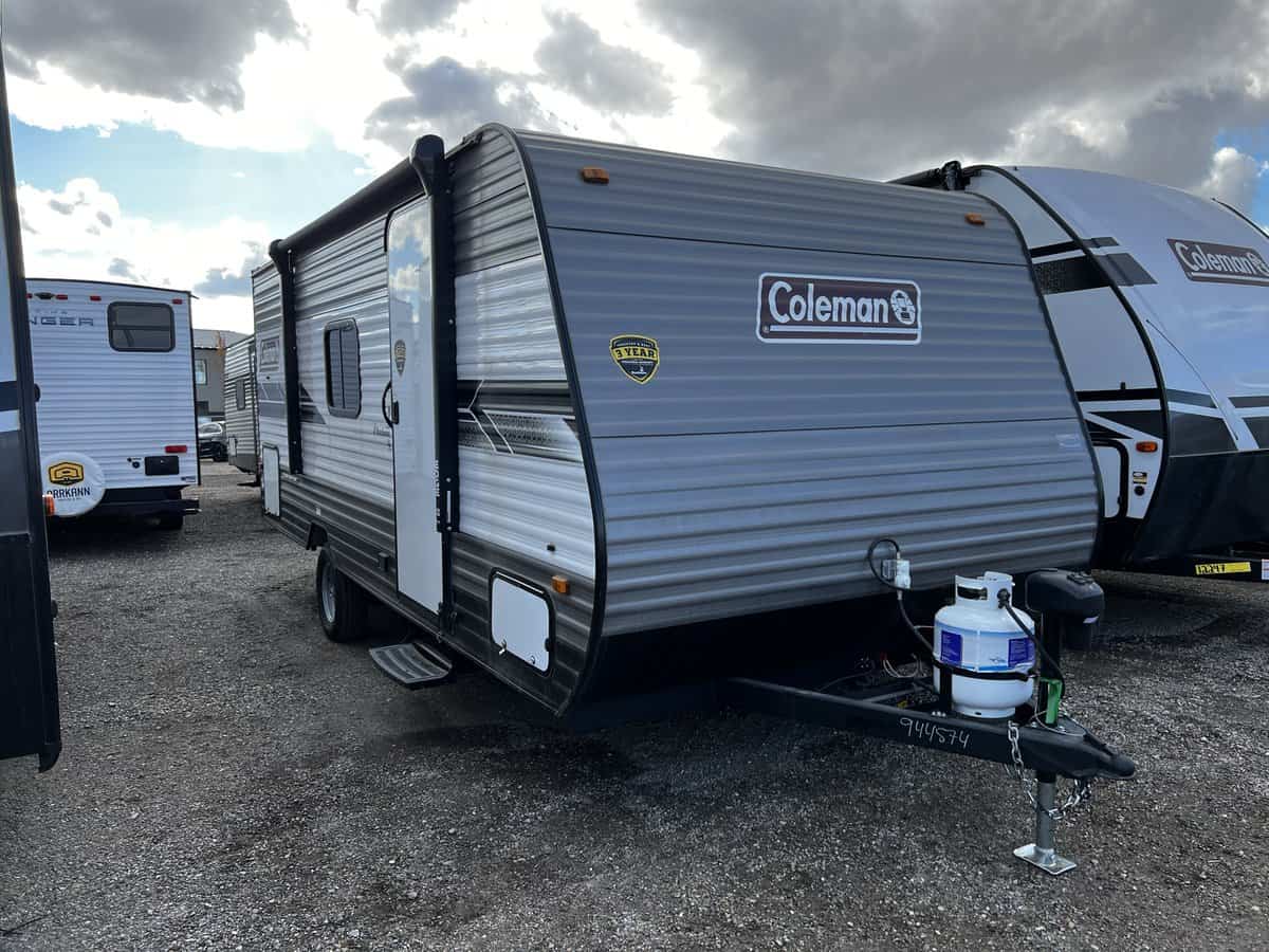 NEW 2022 DUTCHMEN COLEMAN LANTERN 18 BH