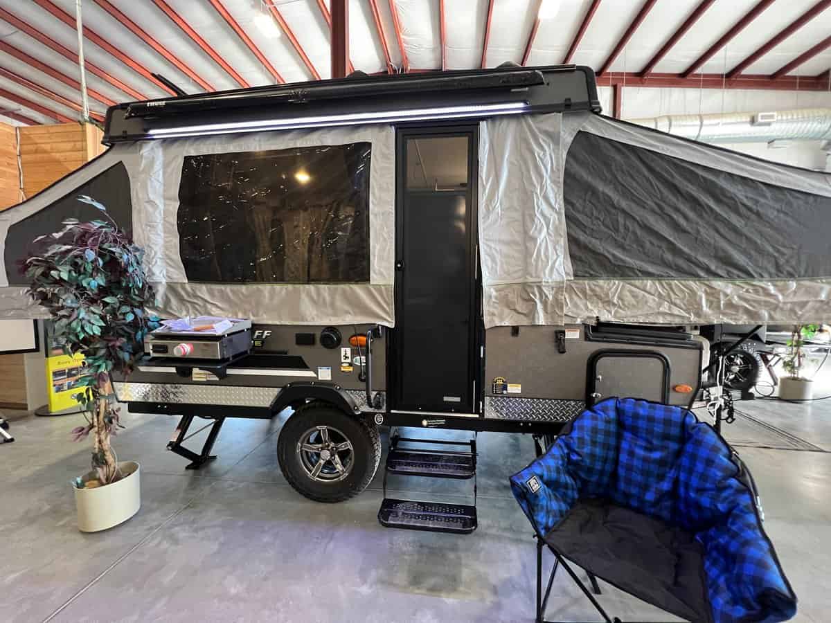 NEW 2023 FOREST RIVER FLAGSTAFF 206 STSE