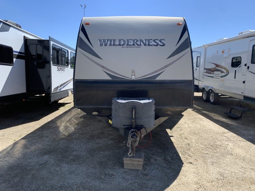 USED 2015 HEARTLAND WILDERNESS 3125BH
