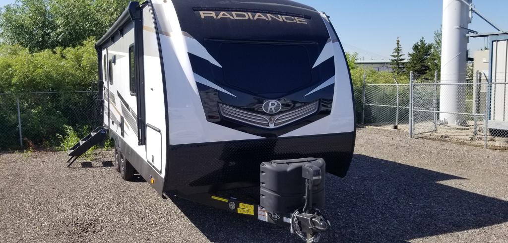 USED 2022 CRUISER RV RADIANCE 21RB