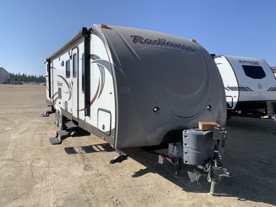 USED 2015 CRUISER RADIANCE 31 DSBH