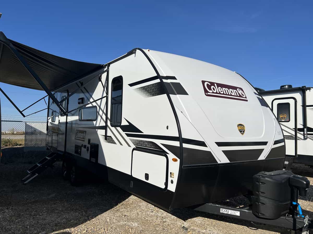 NEW 2023 KEYSTONE RV COLEMAN LIGHT 2455 BH