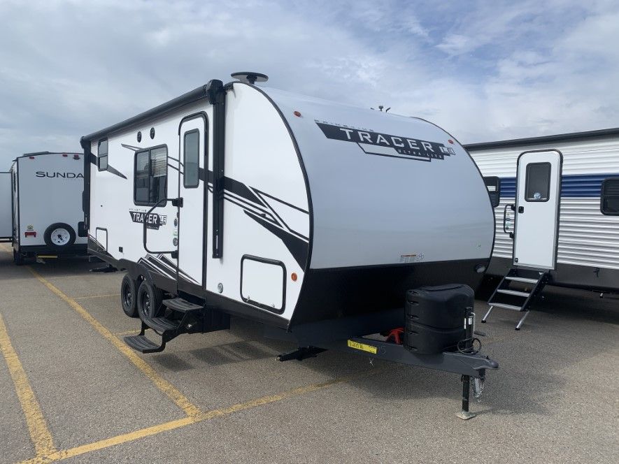 NEW 2022 FOREST RIVER TRACER 200 BHSLE