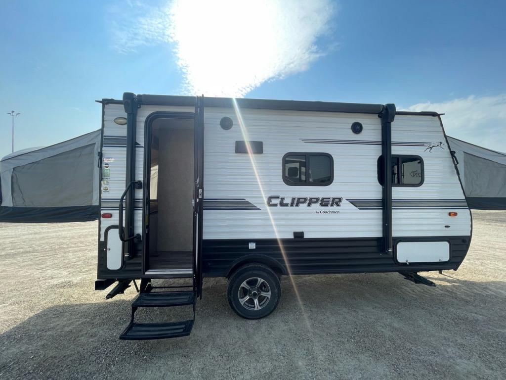 USED 2018 FOREST RIVER CLIPPER 16 RBD