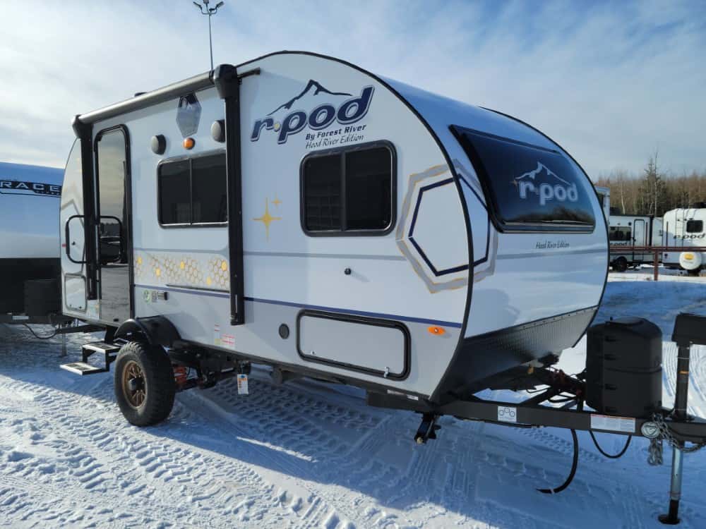 NEW 2023 FOREST RIVER R-POD 180