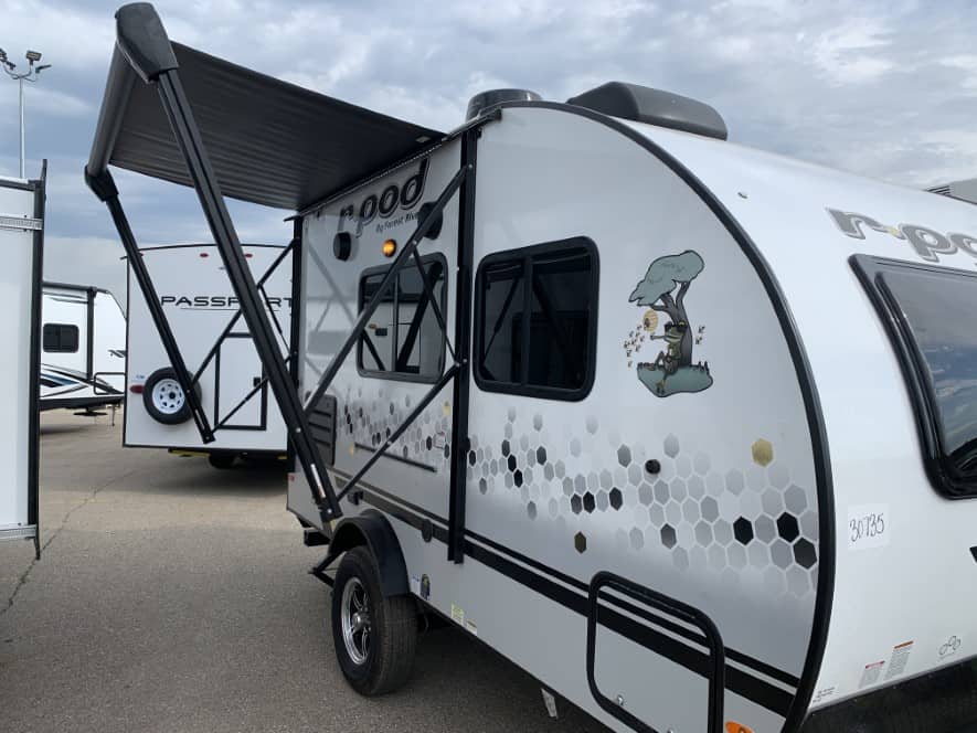 NEW 2022 FOREST RIVER R-POD 153