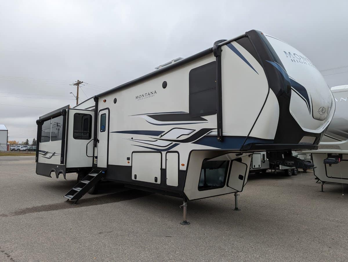 NEW 2023 KEYSTONE MONTANA 331 RL | Acheson, AB