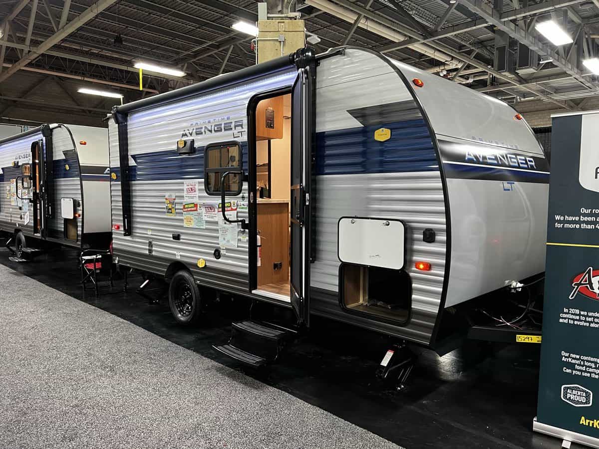 NEW 2023 Forest River AVENGER 16 BH