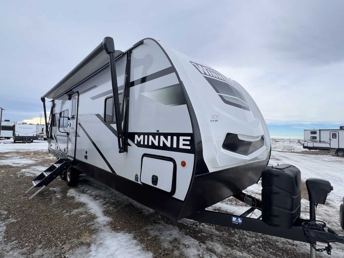 NEW 2023 Winnebago MINNIE 2630 MLRK